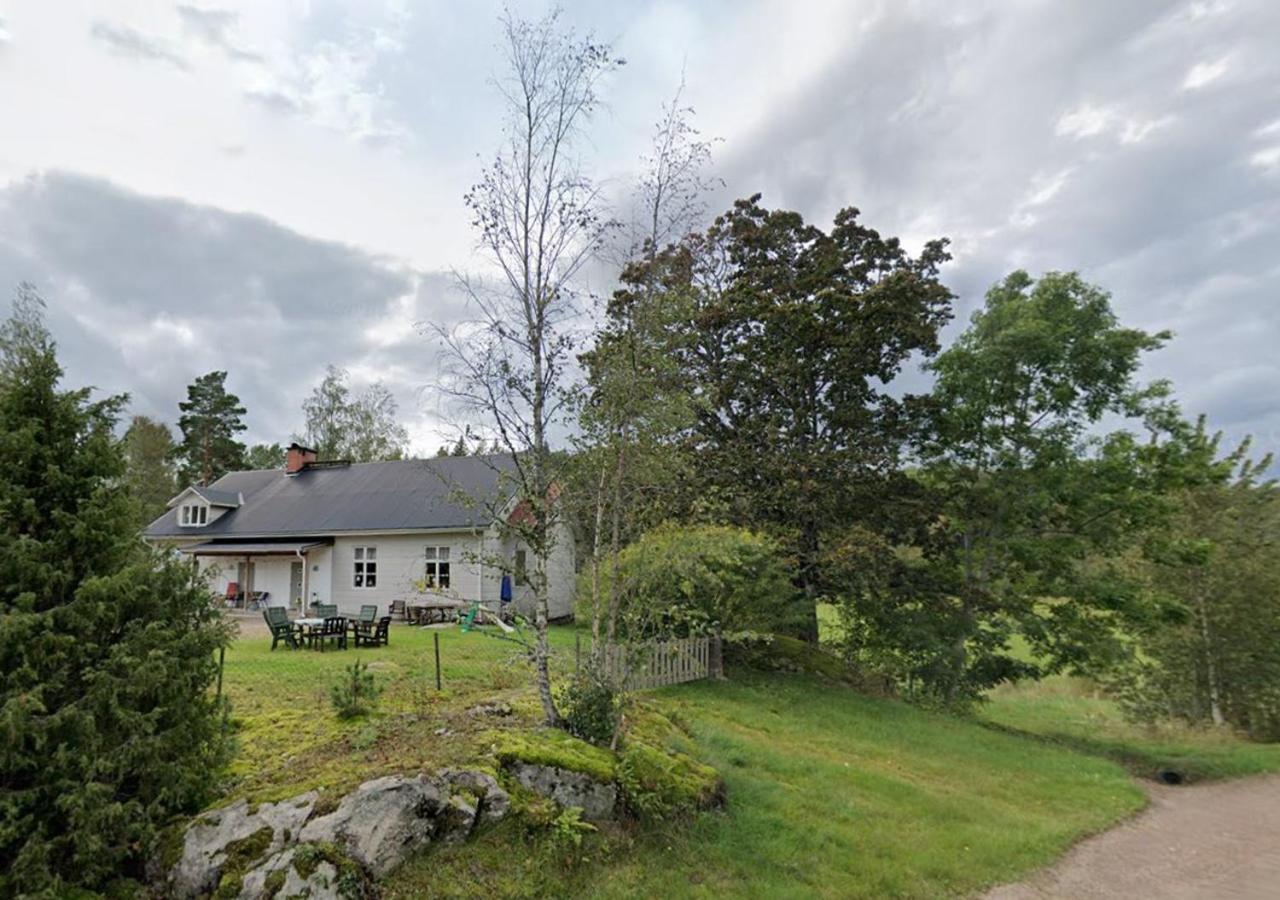 Bed and Breakfast Stor Laegenhet I Elofstorps Missionshus Крістінегамн Екстер'єр фото
